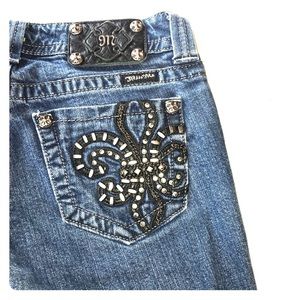 ⚜️Miss Me Jeans ⚜️ straight cut, size 27